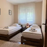 Edge Hideaway Kanije
